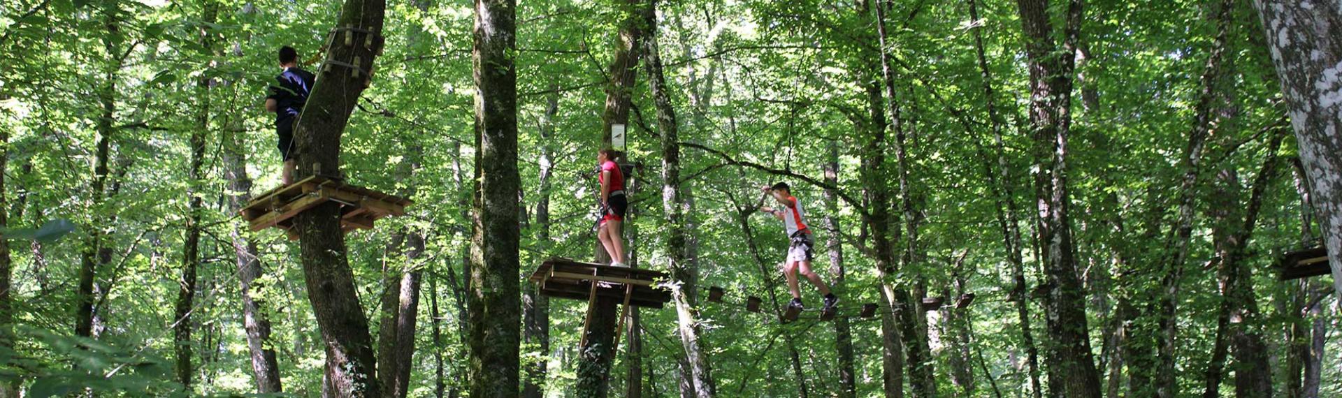 Une journée dans les arbres à Acroland à Montenois