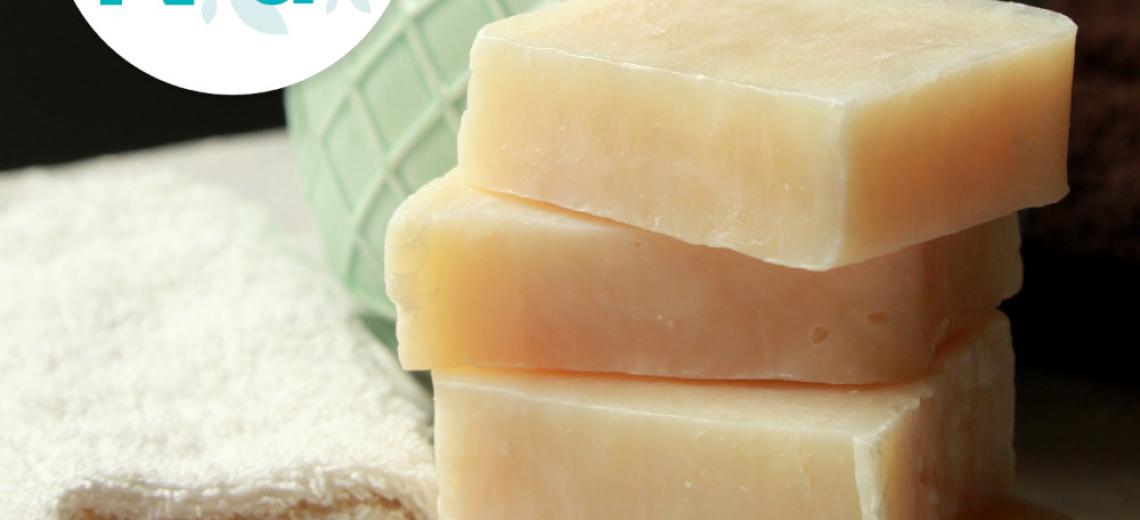 Savon aux plantes sauvages © Mona +