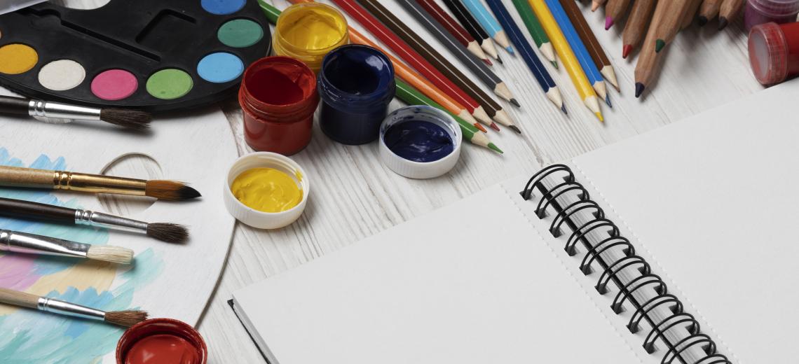 top-view-career-guidance-items-designers © freepik