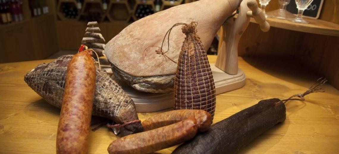 Tuyé du Papy Gaby Gilley produits du tuyé © Office de Tourisme Montbenoit © Tuyé du Papy Gaby