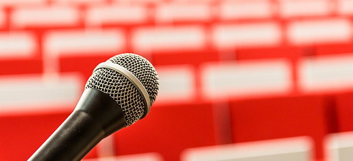 microphone-2775447_960_720 © libre de droits
