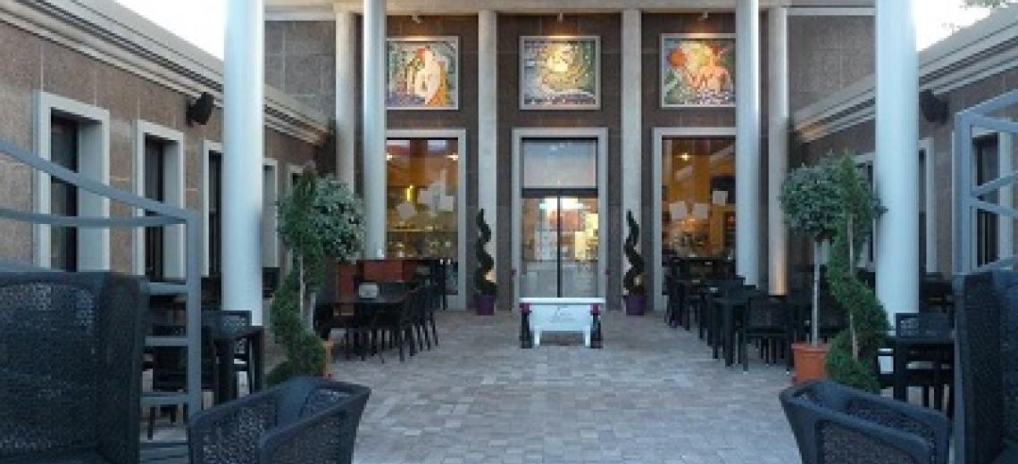 RESTAURANT LES BAINS DOUCHES © RESTAURANT LES BAINS DOUCHES