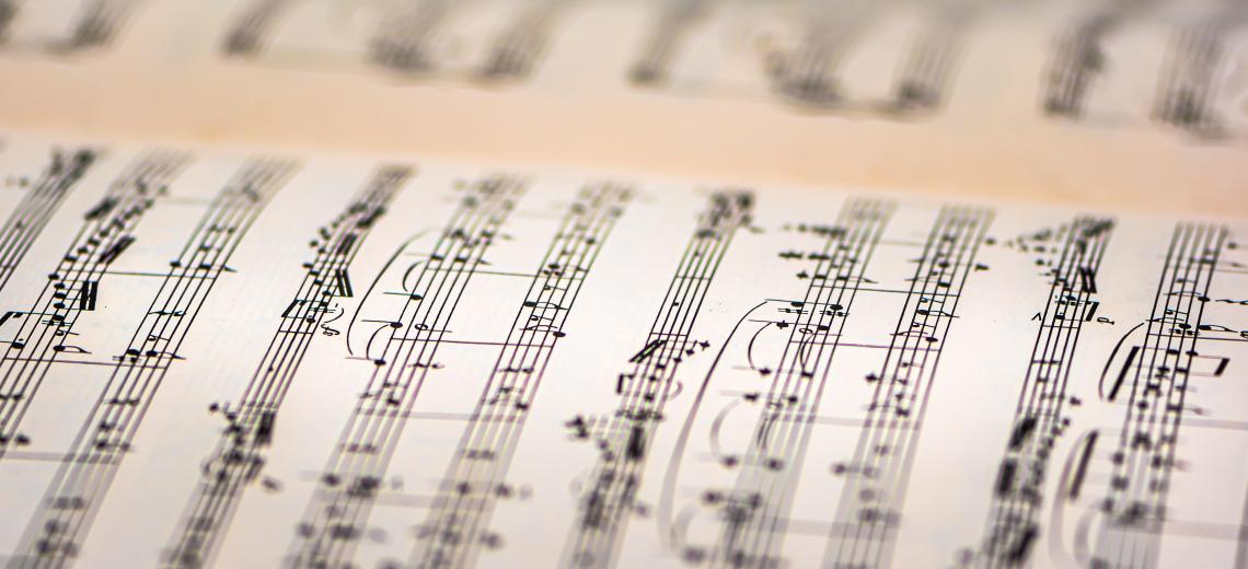 ri_ya-music-book-6168179 © libre de droits - Pixabay