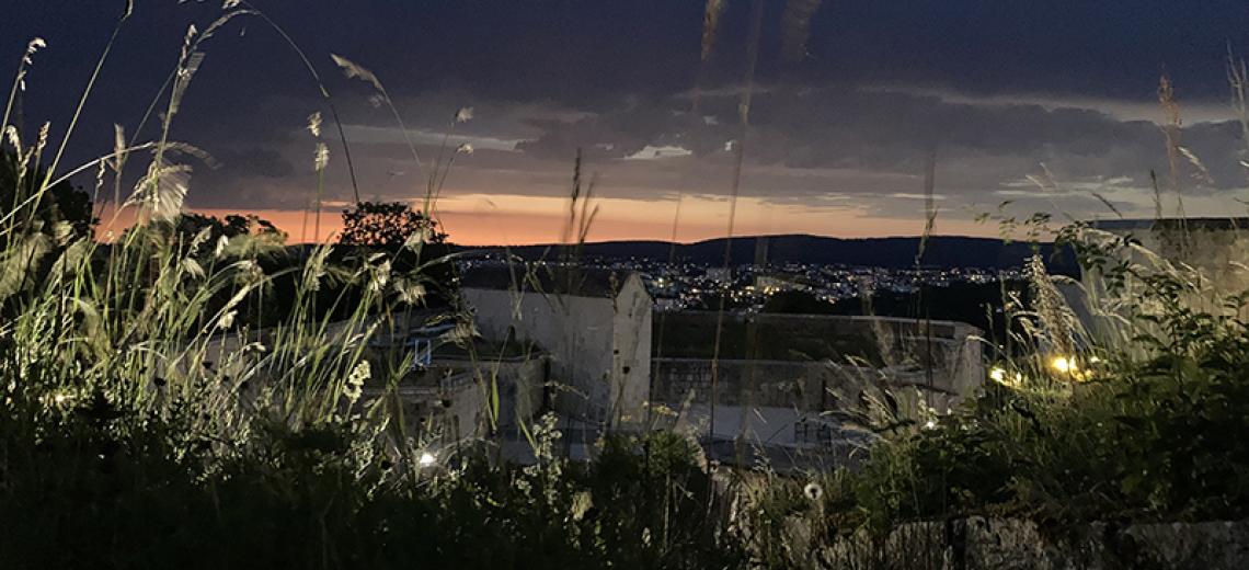 Vue sur la ville de nuit depuis la Citadelle © Claire Antoine