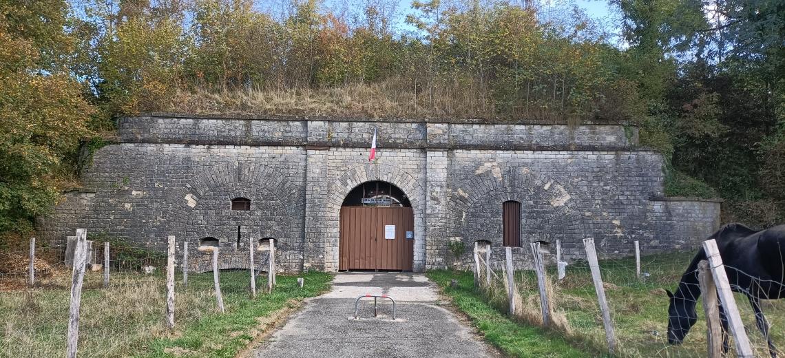 Entrée principale Fort Lachaux © Office de Tourisme du Pays de Montbéliard