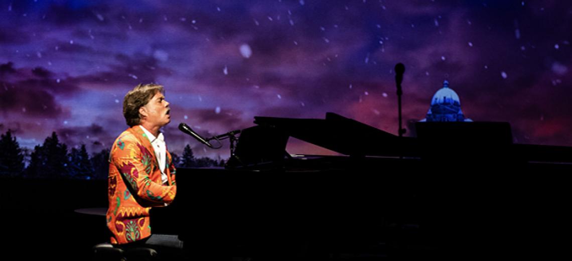 RUFUS WAINWRIGHT © Jessica Dalene, courtesy of t Hall, East Hampton ; Deborah Pelser ; Victor Frankowski