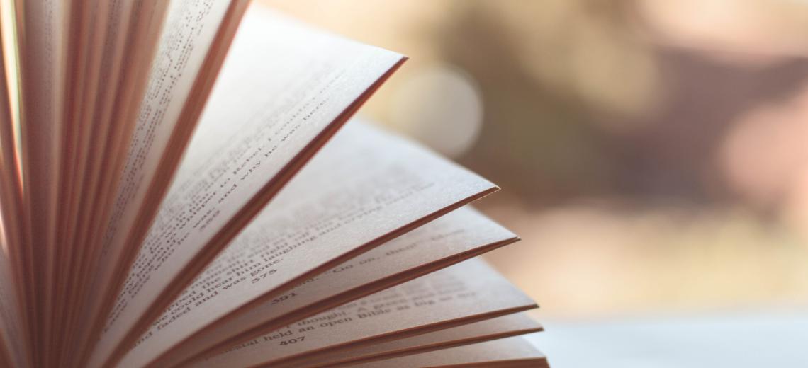 blur-1283865 © libre de droits