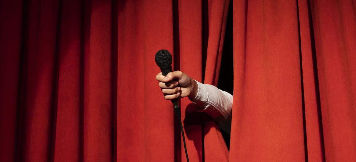 process-creating-stand-up-comedy (2) © Freepik