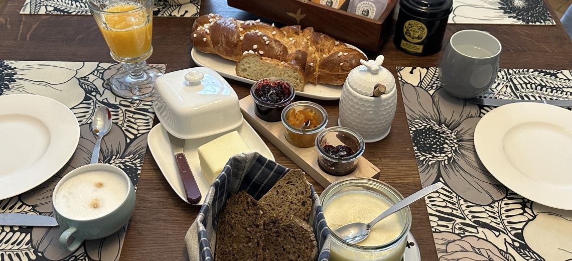 Petit-déjeuner © Le logis des pinces maillées