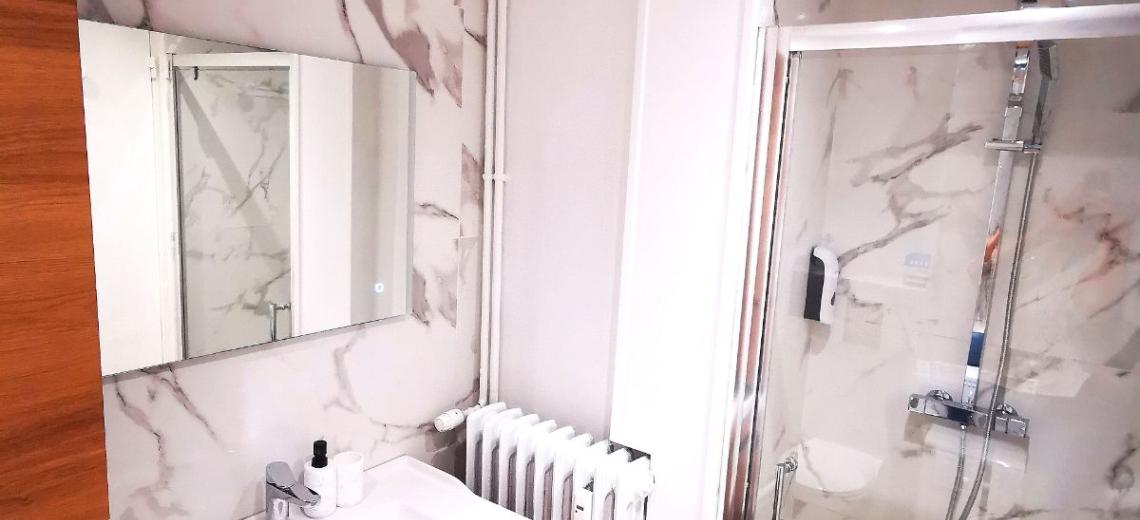 Résidence du Chateau - sdb avec douche © Résidence du Chateau