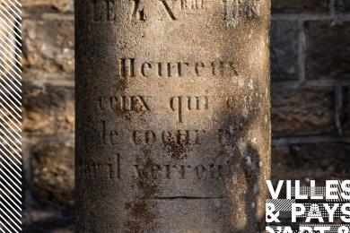 Epitaphes, messages de l'éternité © Mona +