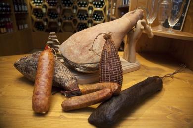 Tuyé du Papy Gaby Gilley produits du tuyé © Office de Tourisme Montbenoit © Tuyé du Papy Gaby