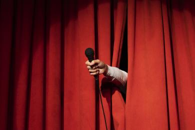 process-creating-stand-up-comedy (2) © Freepik