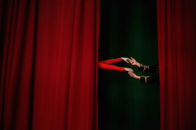 young people holds hands of each other  © www.sobokar.com